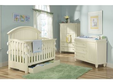 Picture of Legacy Kids Summer Breeze Grow With Me Convertible Crib